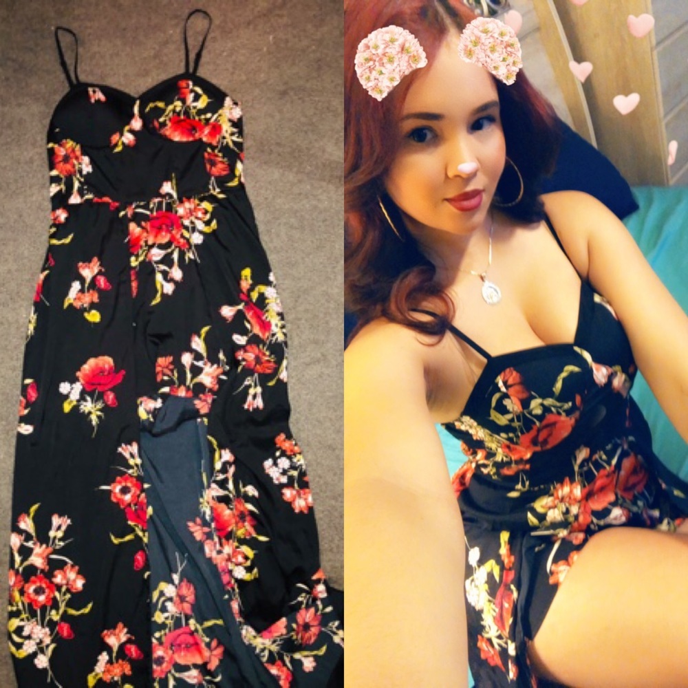 Florals Rompers 💐💐💐